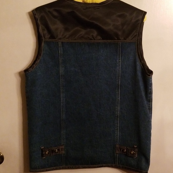 Vest - Picture 2 of 3